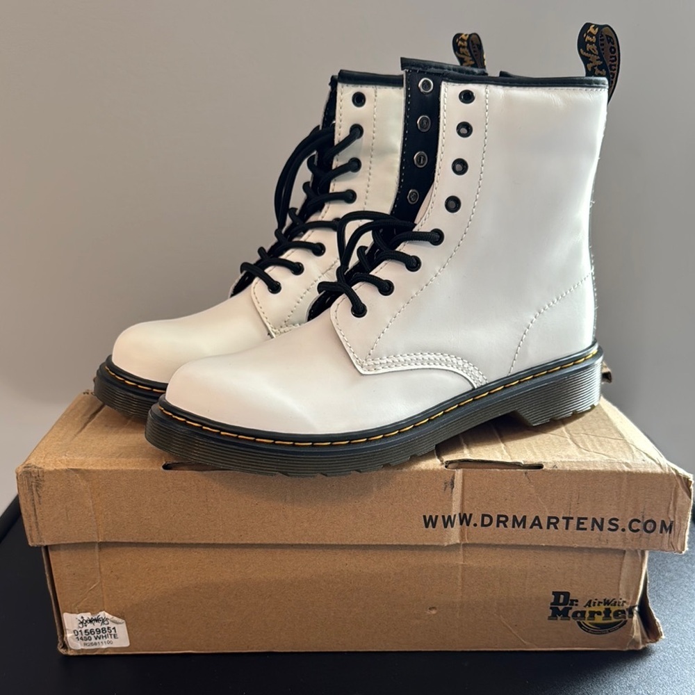 Dr. Martens 1460 Romario White Boots Women’s Size 6 New NIB